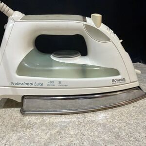 Rowenta Professional Luxe DM 880 Anti Drip Vertical Steam Clothing Iron Germany